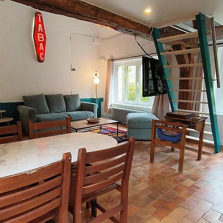 クレシー・ラ・シャペル Le Grand Barrois Bed & Breakfast エクステリア 写真