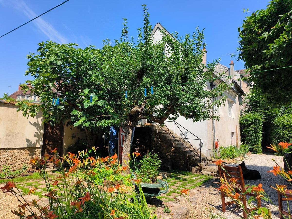 クレシー・ラ・シャペル Le Grand Barrois Bed & Breakfast エクステリア 写真