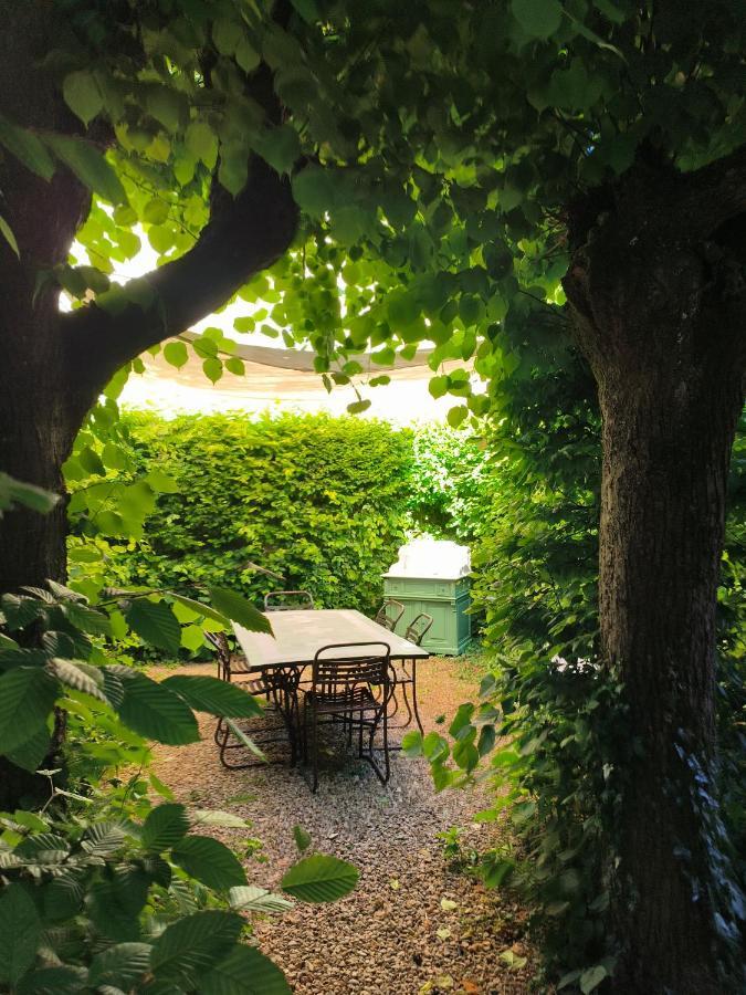 クレシー・ラ・シャペル Le Grand Barrois Bed & Breakfast エクステリア 写真